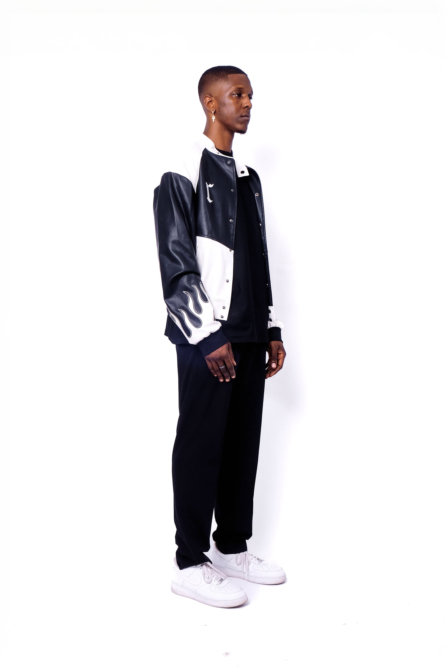 VESTE SIMILICUIR FLAMME NOIR/BLANCHE