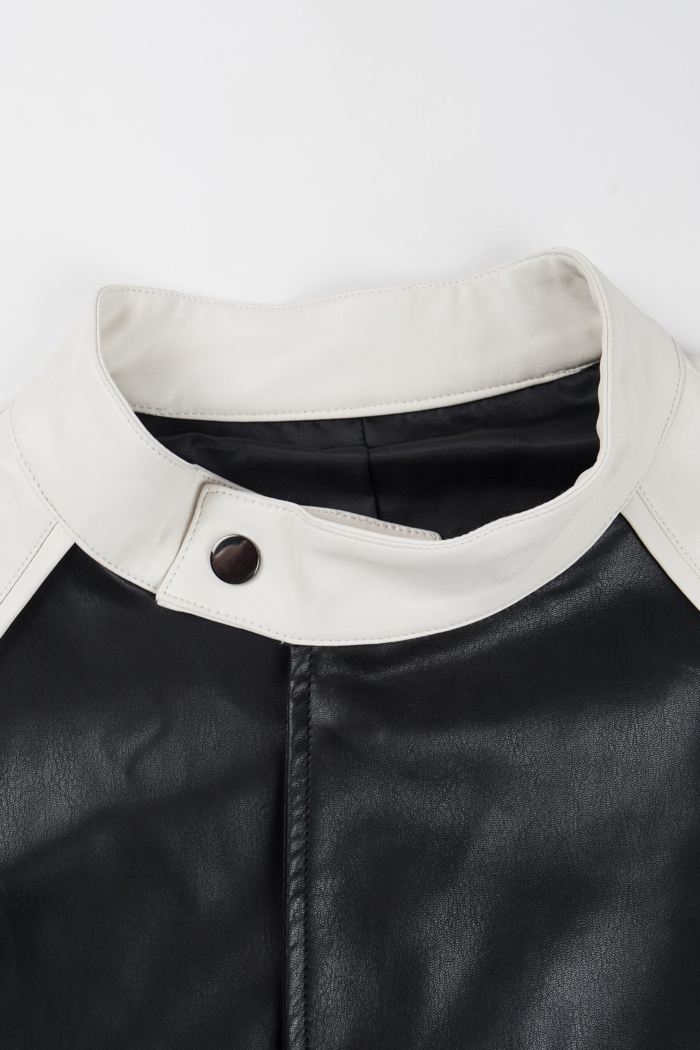 VESTE SIMILICUIR FLAMME NOIR/BLANCHE
